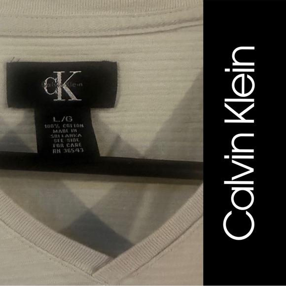 New Calvin Klein Men's Dry-Fit lite Gray/Vanilla V-Neck Shirt Large - Picture 3 of 6